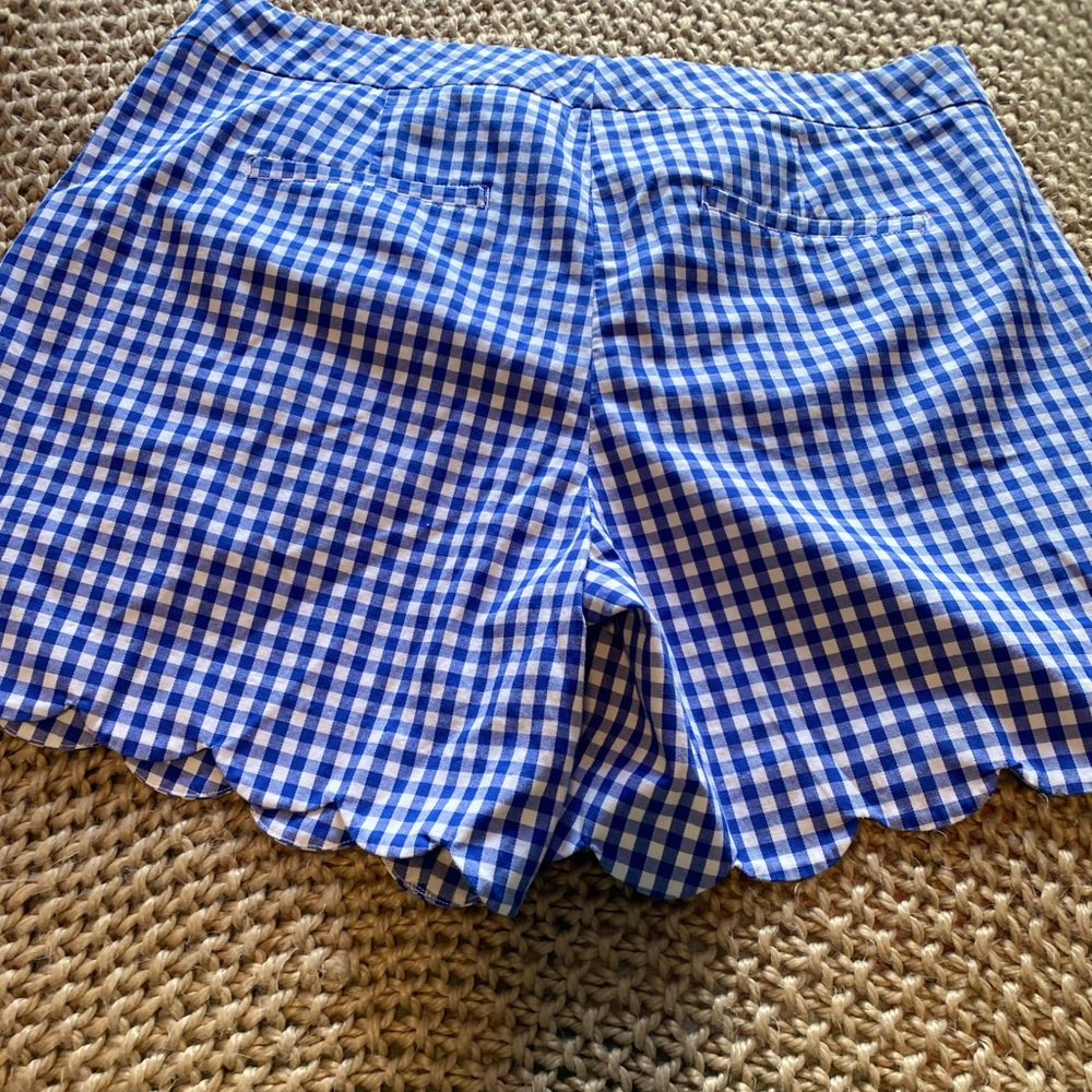 Shorts - Picture 2 of 3